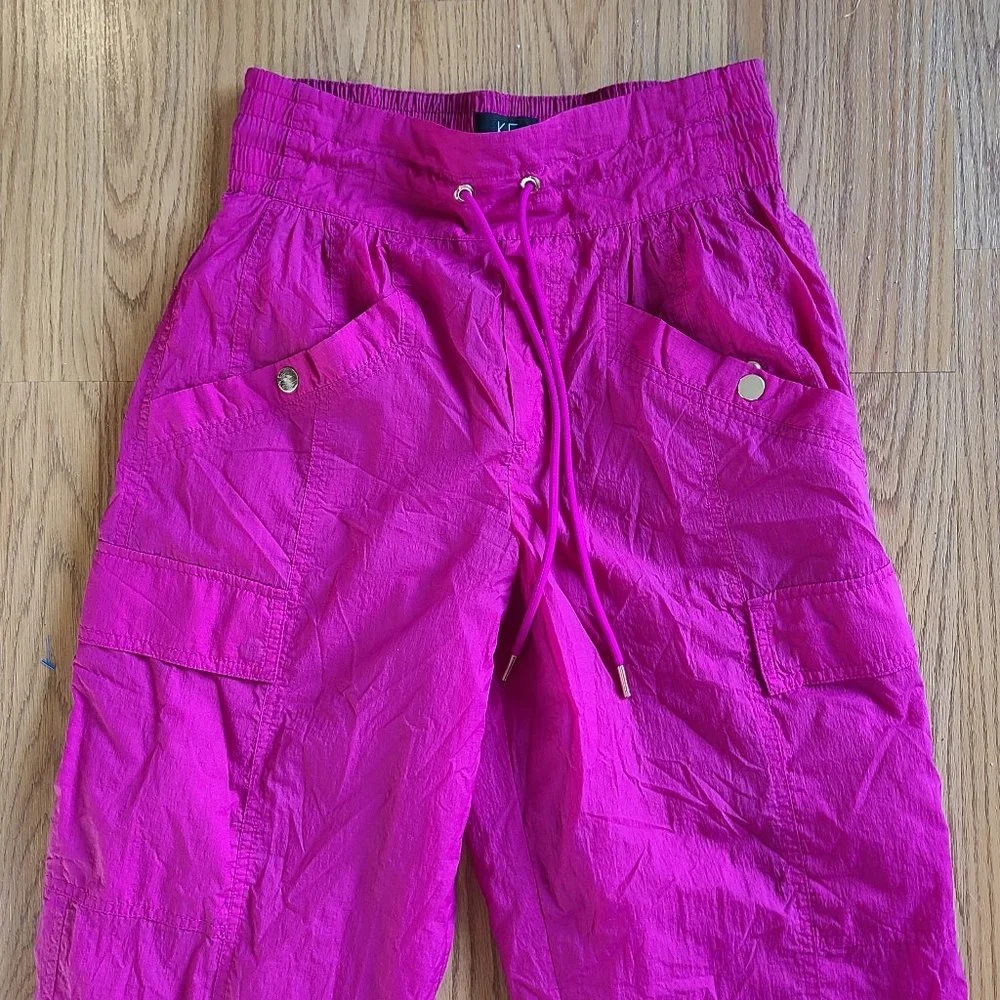ATHLETA X ALICIA KEY HIGH WAIST UTILITY PANT FUSCHIA CARGO PARACHUTE JOGGER sz 2 - Picture 2 of 9